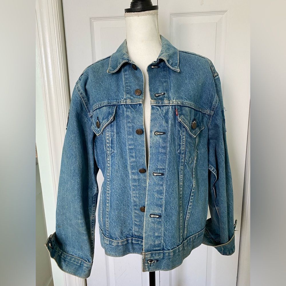 1990s/80s Levi’s Jean Jacket with Hand painted WHO Band Album Cover - Picture 5 of 11